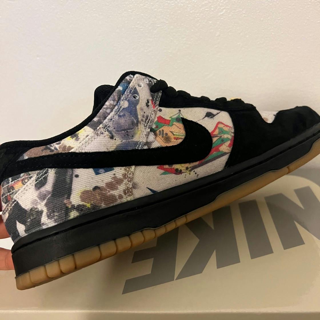 Supreme x Nike SB Dunk Low 'Rammellzee' FD8778-001 Supreme x Nike SB Dunk Low 'Rammellzee' FD8778-001